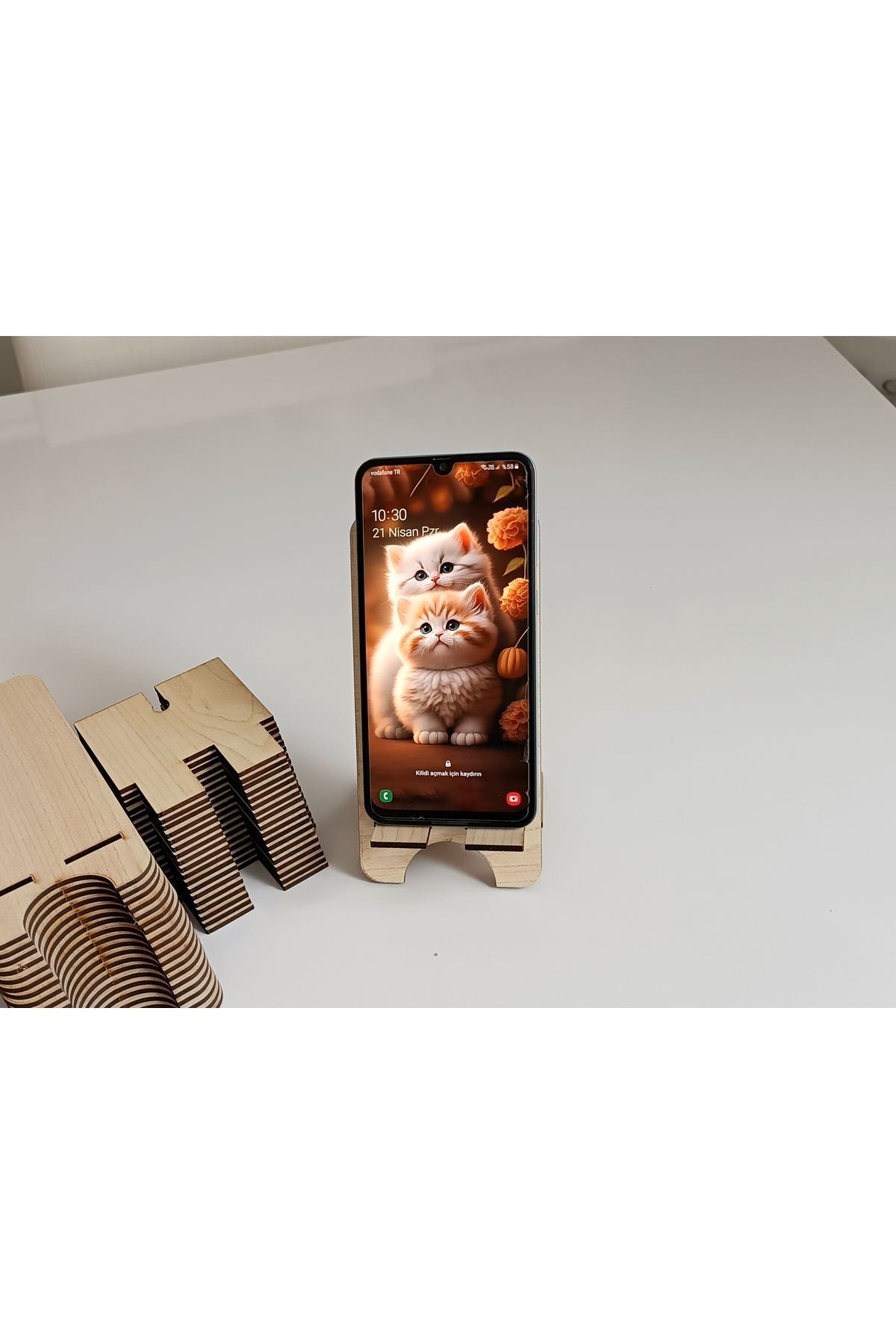 Promosyon Reklam Tanıtım Ürünü  Portatif Ahşap Telefon Tablet Tutucu Aparatı Telefon Tutacağı